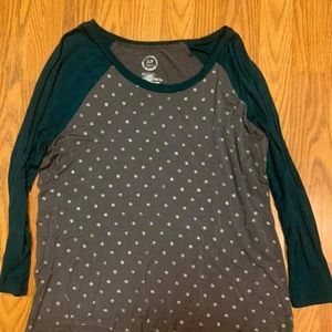 Maurices Evergreen, Grey, & Silver 24-7 Top